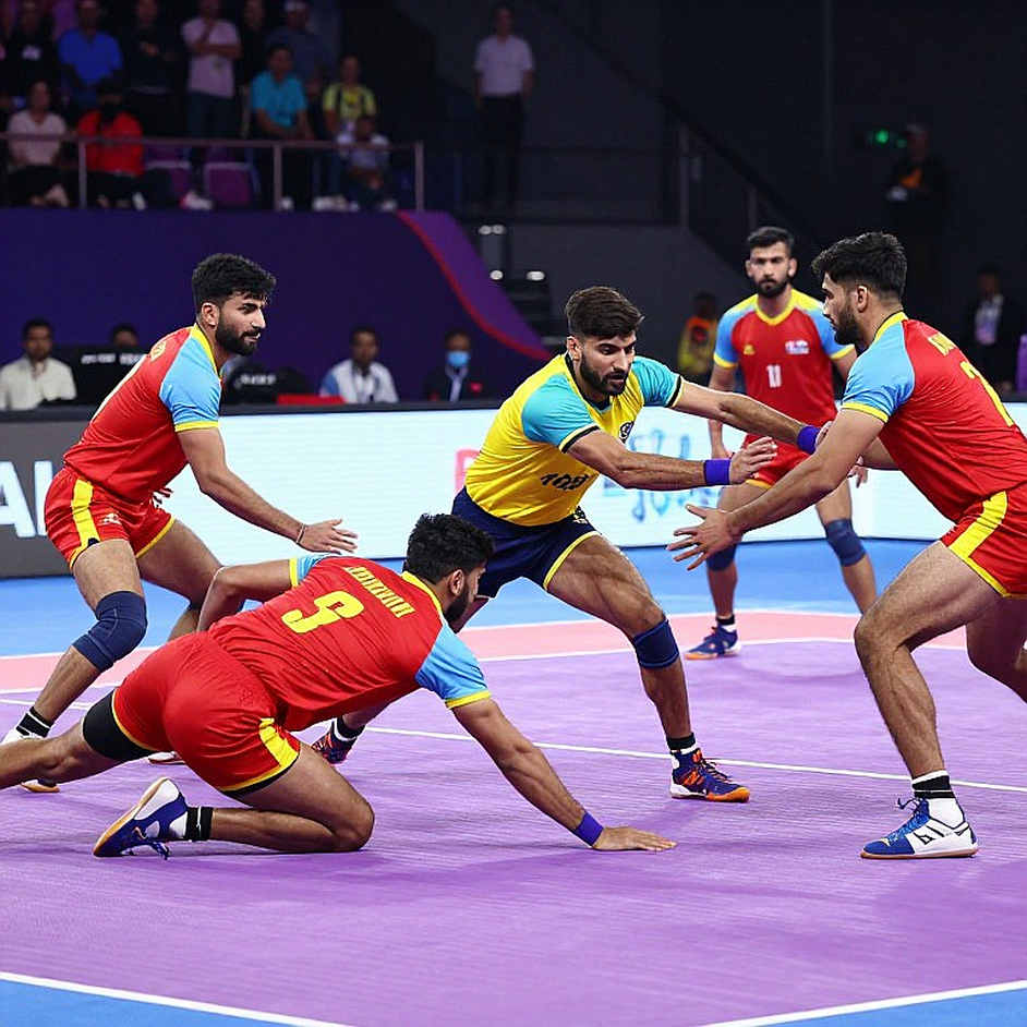 পবন সেহরাওয়াতকে বসিয়ে ফাইনাল: ফর্ম নাকি অন্য কিছু?
