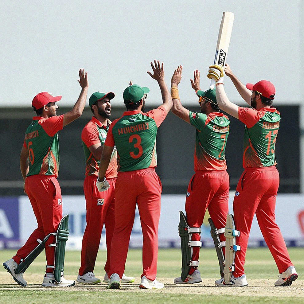 টুর্নামেন্টের চাপ আসলে কী ভাঙে: দিল্লির চায়ের দোকান থেকে সাত নম্বর ওভার পর্যন্ত